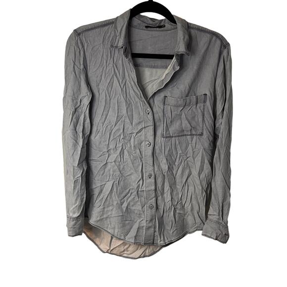 Aritzia Talula Button Down Chambray Collared Shirt Size XS - Picture 1 of 8
